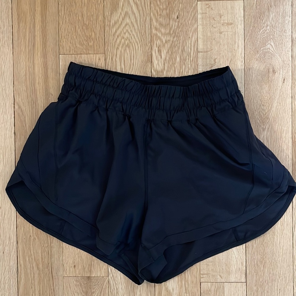Lululemon Track That High-Rise Lined Short 3”, Size 6